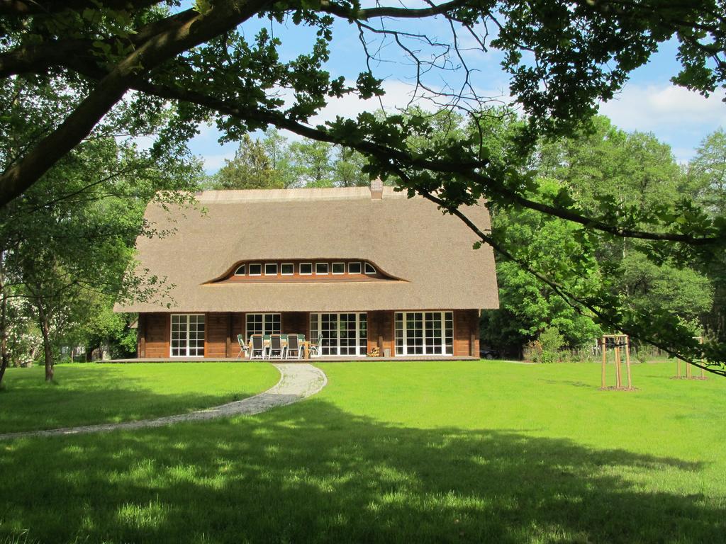 Вілла Exklusives Holzhaus Бург Номер фото