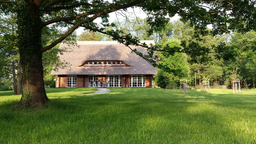 Вілла Exklusives Holzhaus Бург Номер фото
